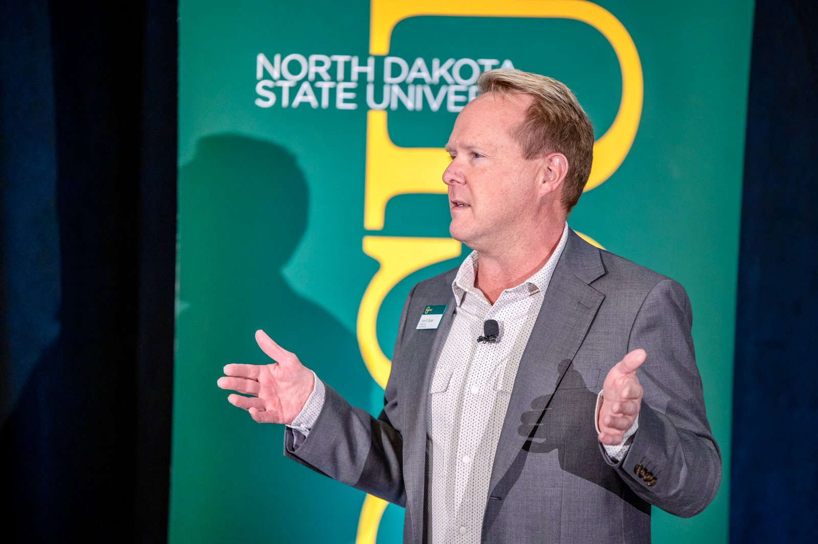 Top Photographers for Corporate Events: Capture Professional Moments Perfectly